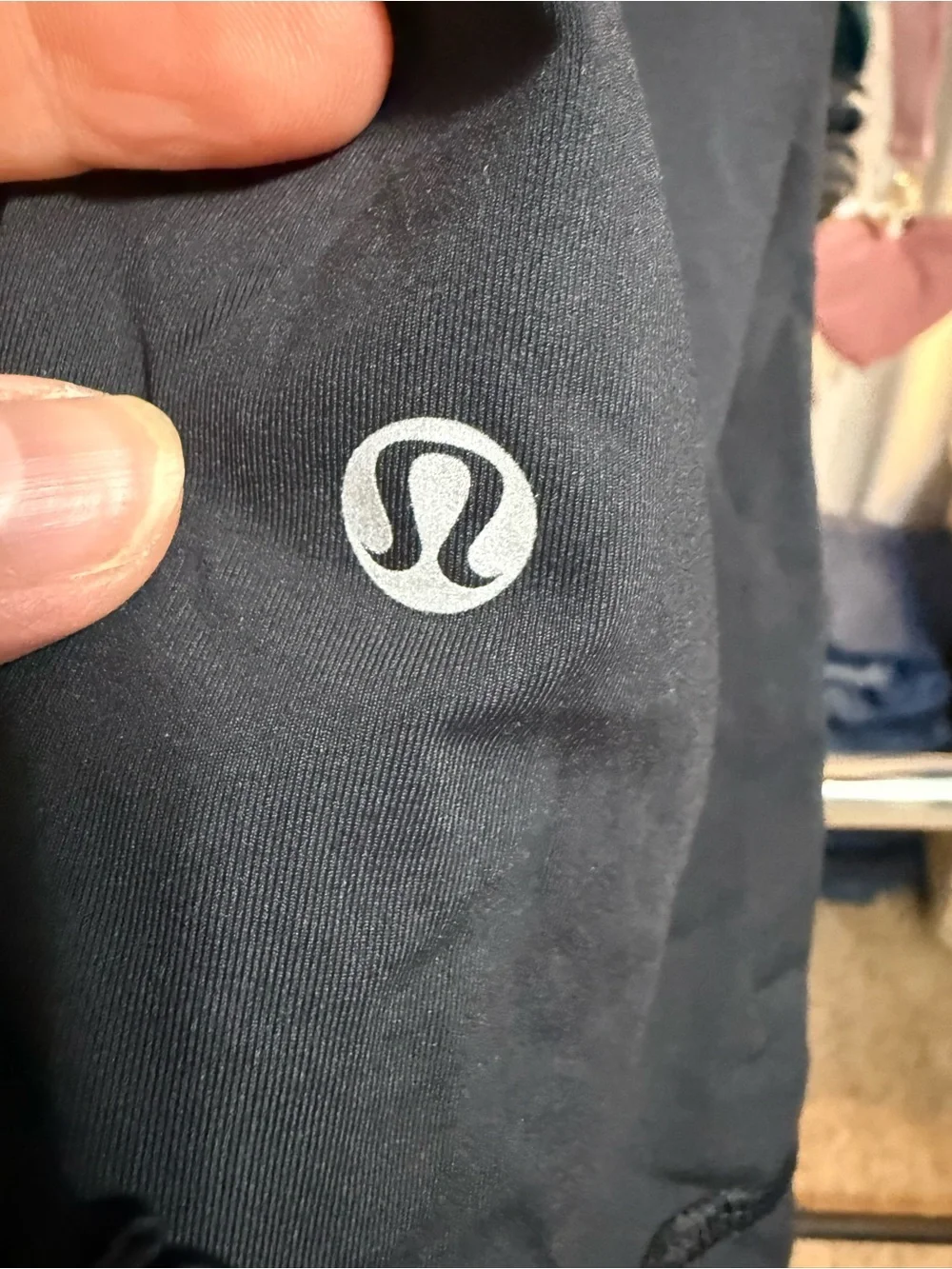 Lululemon Run in the Sun Crop Size 6 Black Pink Ruched Capri Leggings